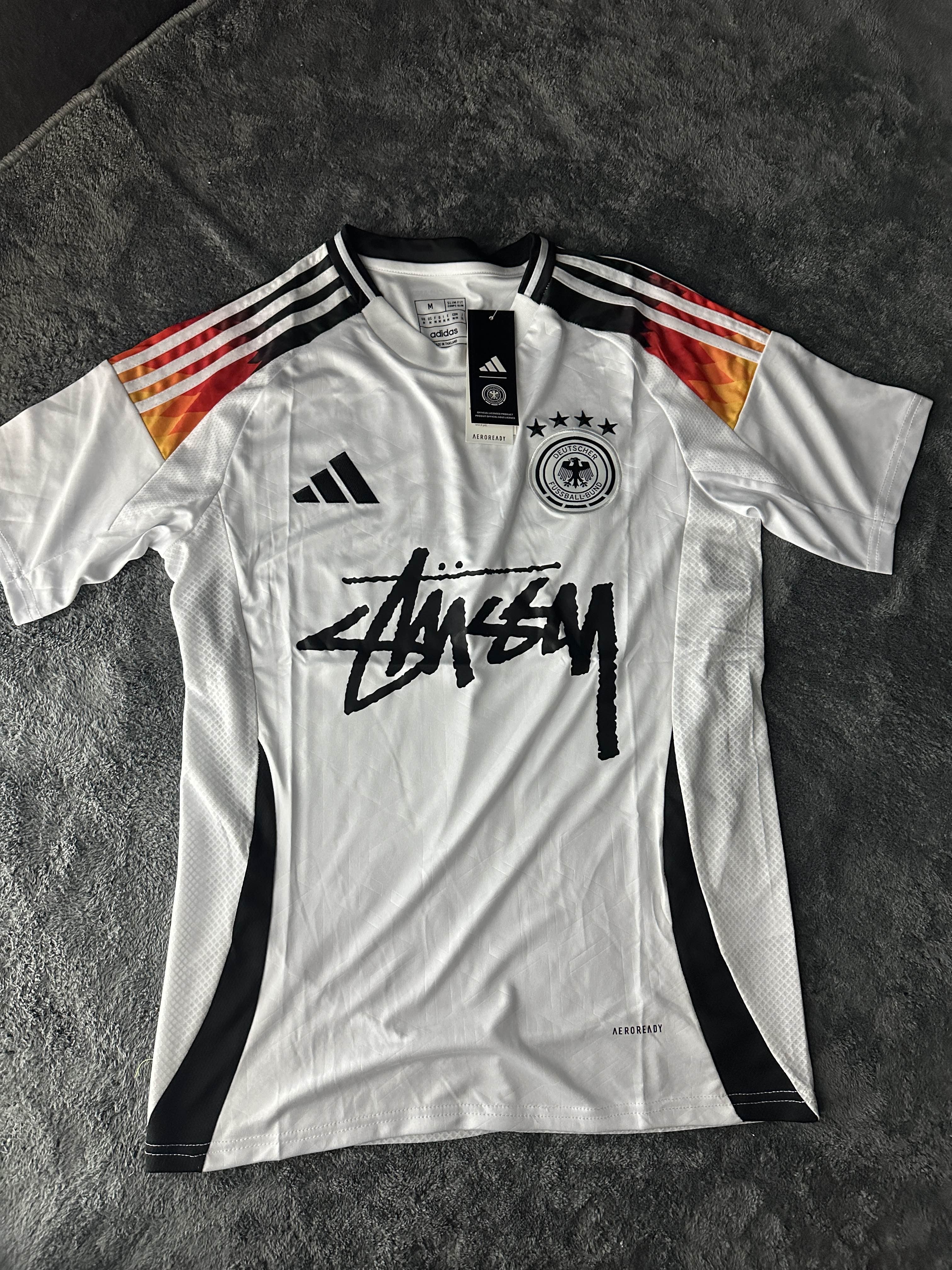 Deutschland Trikot Stuzzy Style